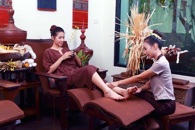 2 Hour Relaxation Luxury Spa Package at Fah Lanna Spa – Old City Branch
