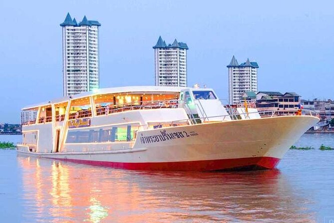 Bangkok 2-Hour Dinner Cruise Review: Worth the Cost