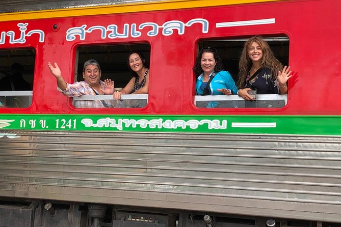 Half-Day Railway Market and Floating Market Tour Review