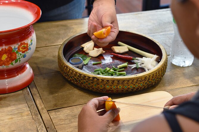 Hands-on Thai Cooking Class & Market Tour Review
