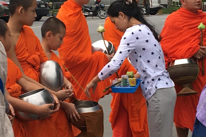 Morning Alms to Monks Tour Review