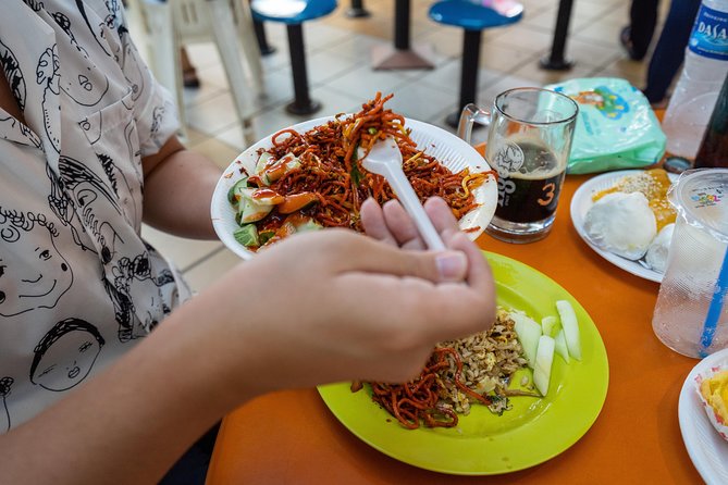 Singapore Hawker Food Tour and Neighborhood Walk - Historical Hawker Centers: Exploring Singapores Culinary Heritage