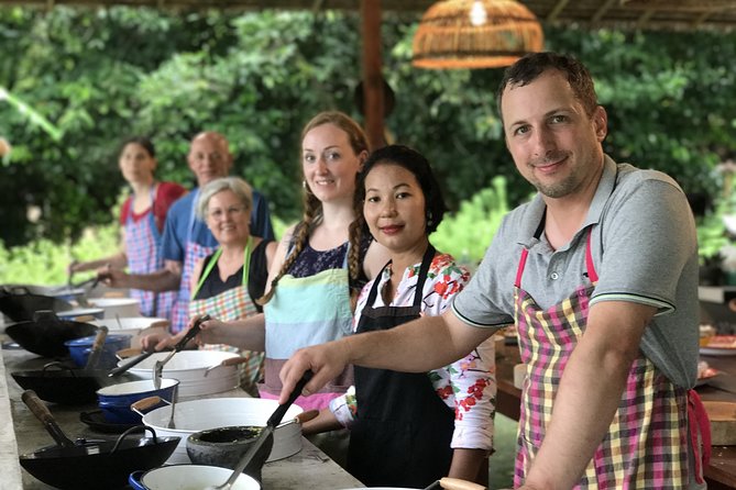 Authentic Thai Cooking Class in Khao Lak With Market Tour by Pakinnaka School - The Pakinnaka School: A Haven for Authentic Thai Cooking