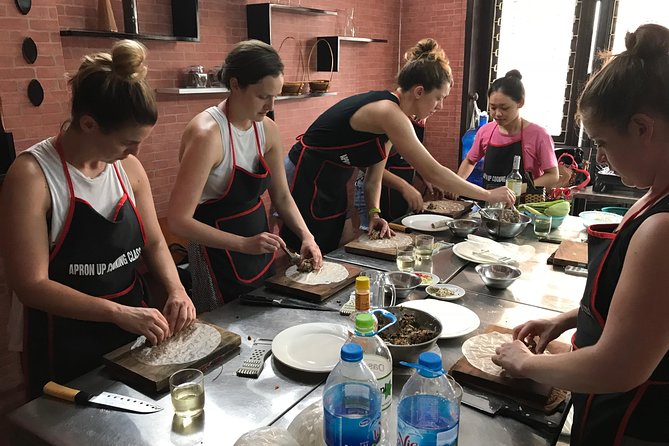 5 Traditional Dishes Hanoi Cooking Class With Market Trip - Authentic Vietnamese Recipes Taught in the Cooking Class