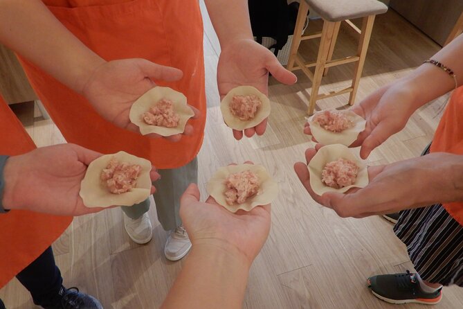 Taipei Small-Group Taiwanese Cooking Class - Expert Instructors and Small Group Size