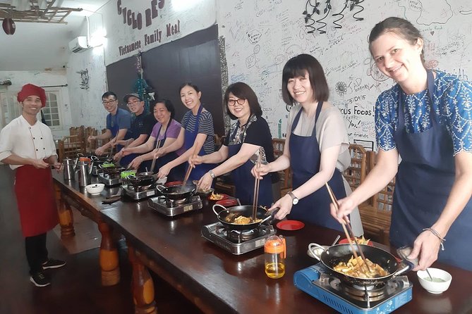 Chef Vu Cooking Class Plus Market Trip in Saigon Center (Pick up by Cyclo) - A Cyclo Adventure to Remember