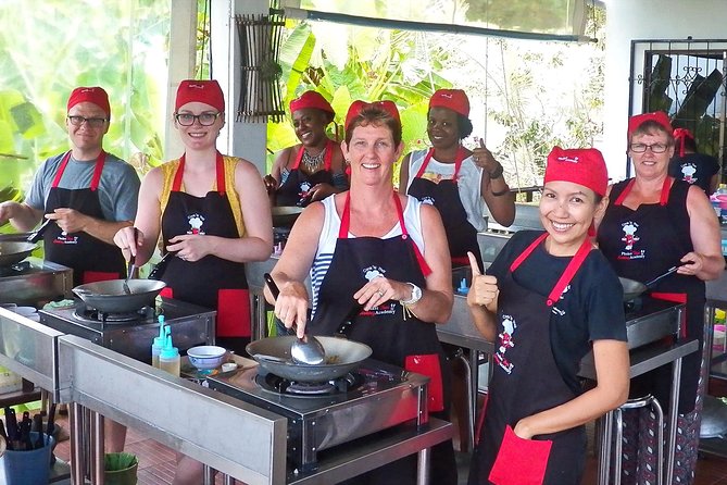 Choose Your Own Dishes: Half-Day Thai Cooking Class in Phuket
