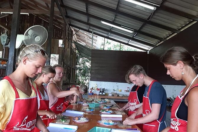 Aonang Thai Cookery School in Krabi - Meeting and Pickup Details
