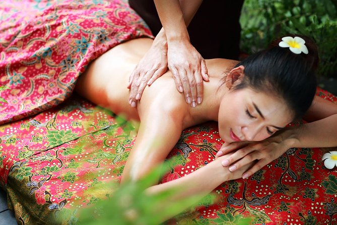 Aromatherpy Oil Massage at Award Winning Fah Lanna Spa - Old City Branch - Policies and Accessibility