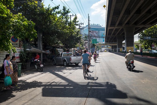 Countryside Bangkok and a Local Floating Market Tour by Bicycle Including Lunch - What to Expect on Tour