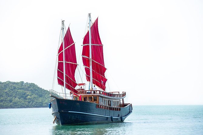 Day Cruise 10H to Angthong Marine Park on Luxury Boat / Incl. Breakfast & Lunch - Inclusions and Amenities