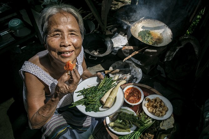 Half-Day Bangkok Community Food Art and Culture Tour Review - Meeting Point and Logistics