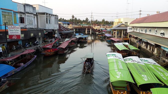 Private Excursion to Maeklong Railway & Amphawa Floating Markets Review - Meeting and Pickup Arrangements