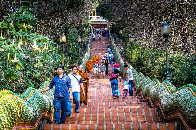 The Venerable Landmarks of Chiang Mai Review - Exploring Chiang Mais Temples