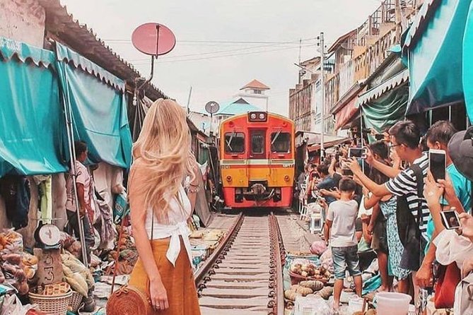 Maeklong Railway & Floating Market Tour Review - Temple Visits and Explorations