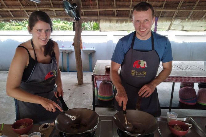Smart Cook Thai Cookery School in Aonang, Krabi - Expert Instructors and Facilities