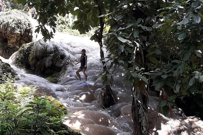 Sticky Waterfall and Chiang Dao Cave - Itinerary and Schedule