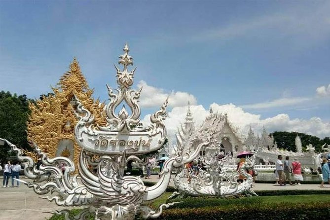 Chiang Mai-Chiang Rai: White Temple-Black House-Blue Temple-Karen Village - Reviews and Ratings Analysis