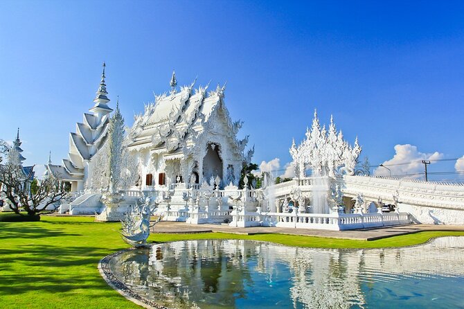 Chiang Mai White Temple, Blue Temple, Black Museum Review - Reviews and Ratings Analysis