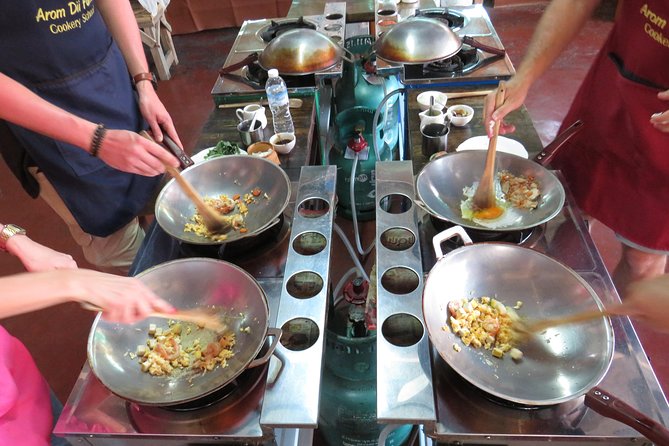 Evening Thai Cooking Class by Aromdii Review - Logistics and Practical Info