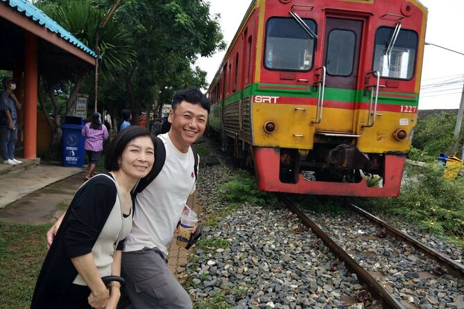 Floating & Railway Markets and Coconut Farm Tour Review - Accessibility and Special Needs