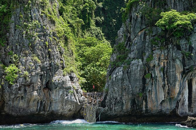 Phi Phi Islands Adventure Day Tour With Seaview Lunch From Phuket - Traveler Reviews and Ratings