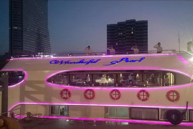 Wonderful Pearl Dinner Cruise in Bangkok Review - Entertainment and Ambiance