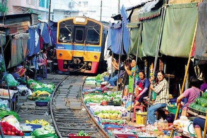 Floating Market Damnoen Saduak and Meklong Railway Market Review - Pricing and Availability Options