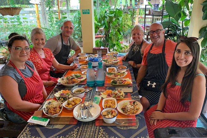 Thai Cooking Class With Local Market Tour Review - Reviews From Past Participants