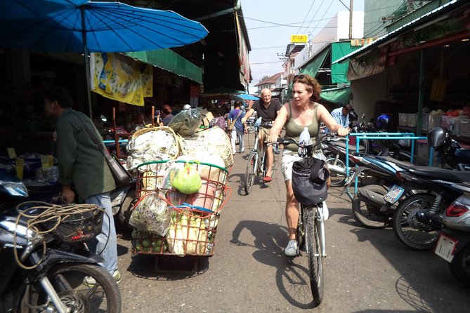 Chiang Mai City Culture Half-Day Cycling Tour - Booking and Cancellation Policies