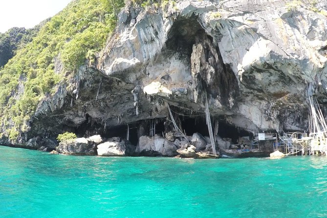 Phi Phi Islands Adventure Day Trip Review - The Adventure Begins Early