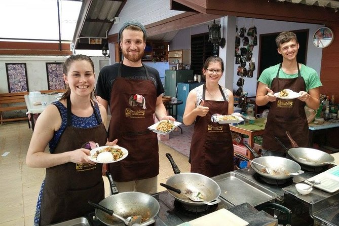 Small-Group Smart Thai Cooking Class in Krabi Review - Booking and Cancellation Policies