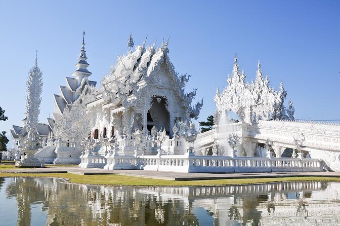 Chiang Mai White Temple, Blue Temple, Black Museum Review - Key Takeaways