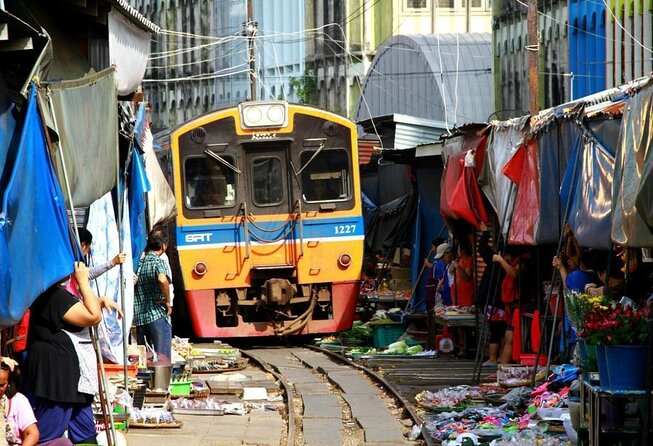 Maeklong Railway & Floating Market Tour Review - Key Takeaways